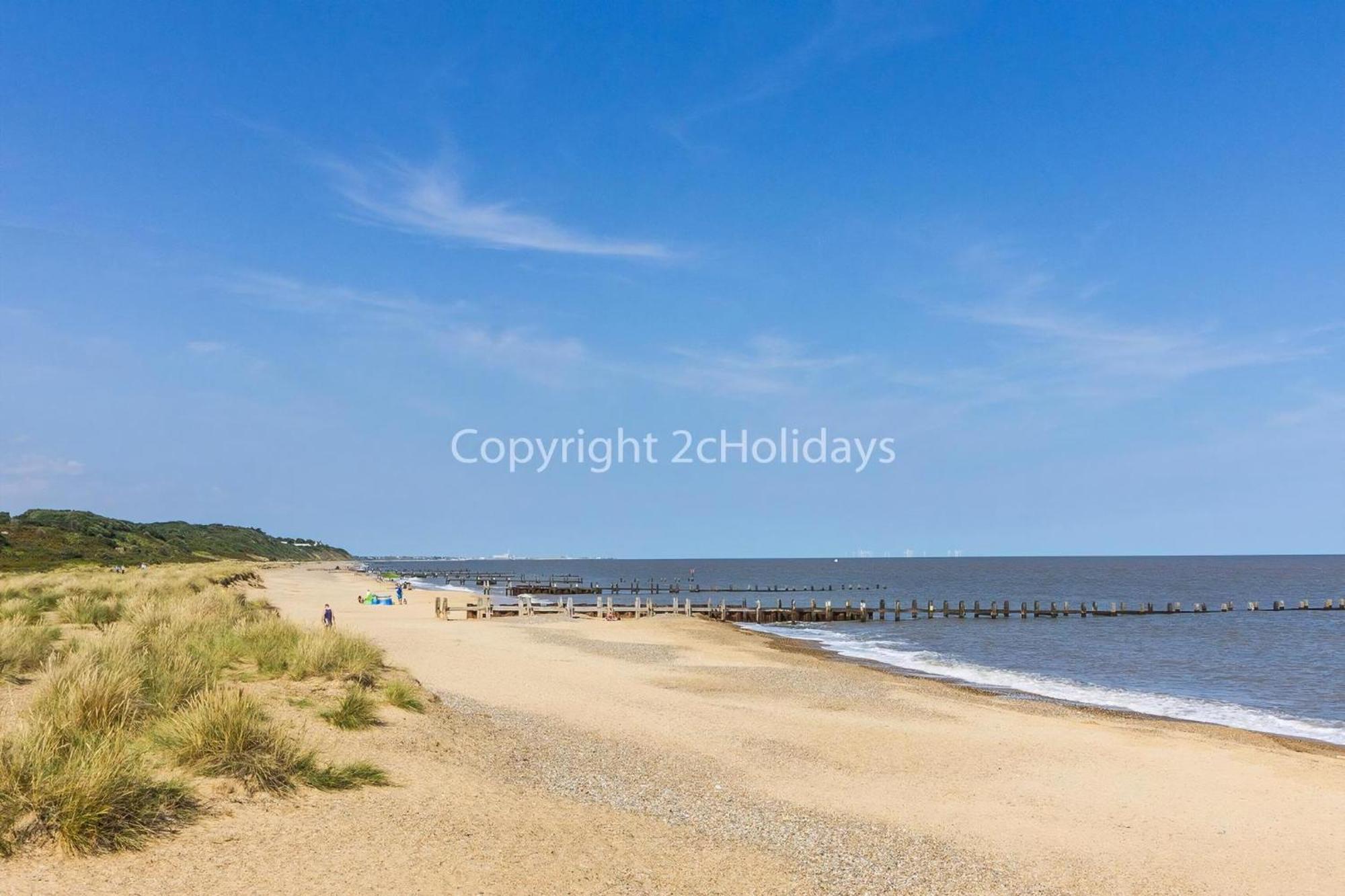 Brilliant Caravan With A Partial Sea View In Suffolk Ref 32026Az Lowestoft Eksteriør bilde